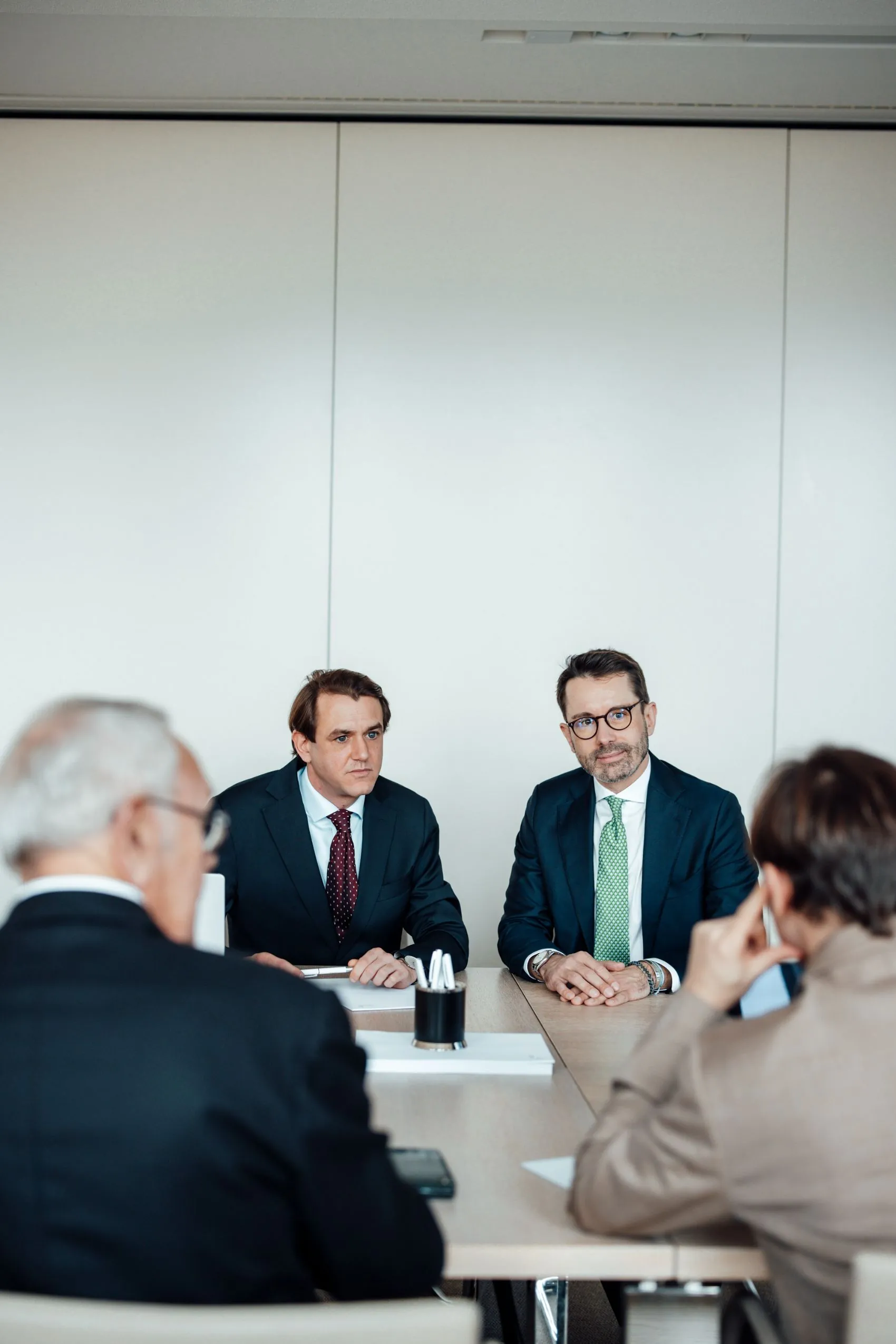Björn Bronger and Paul Peters in a client meeting