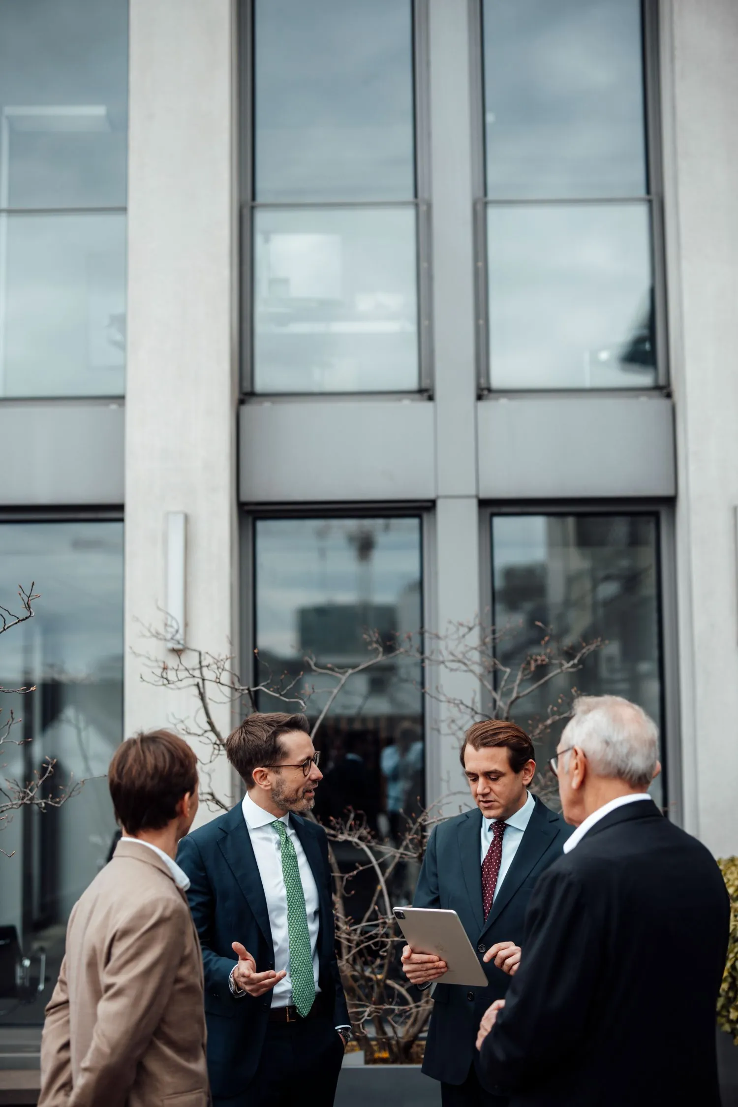 Björn Bronger and Paul Peters with clients